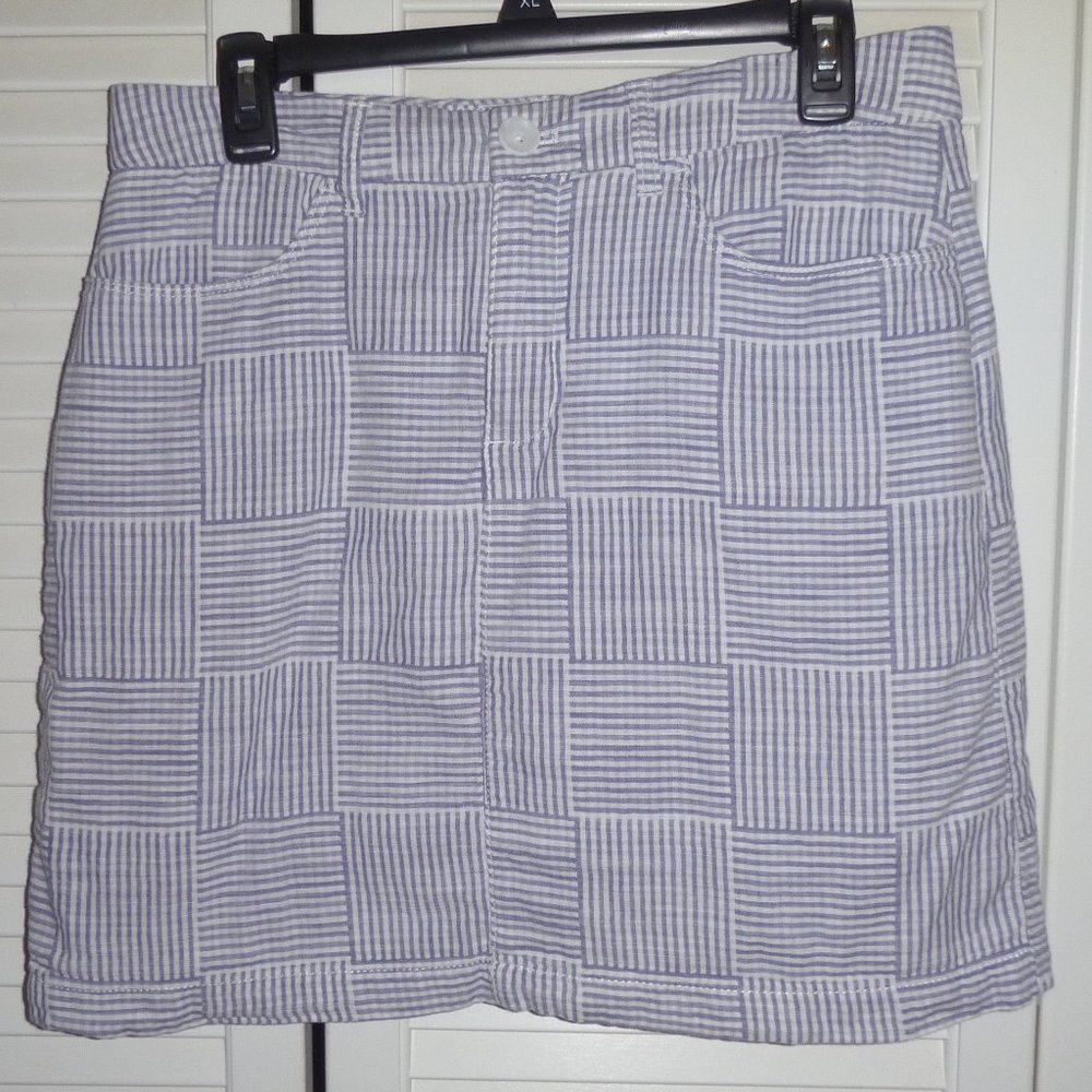 C&B blue & white seersucker patch skort size 10